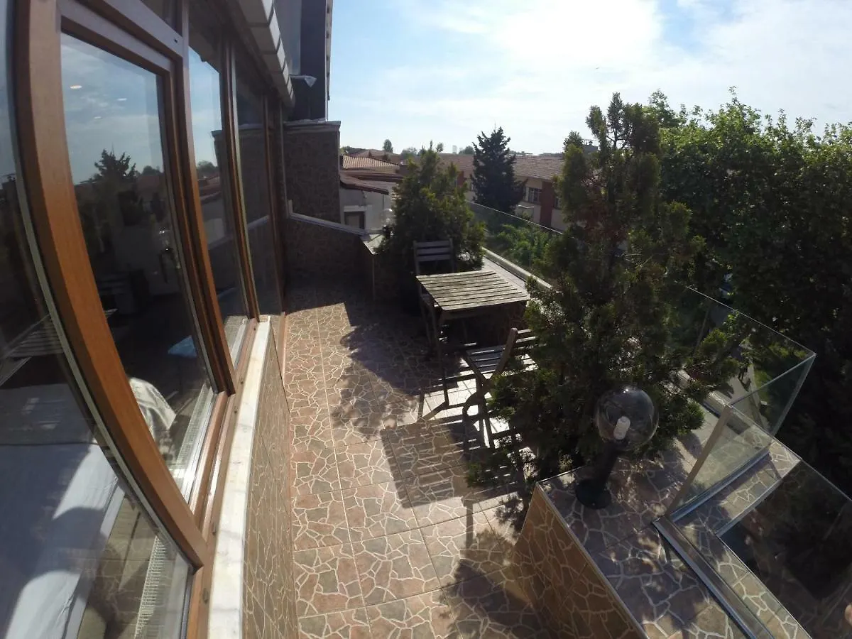 Meydan Suites Istanbul 2*,