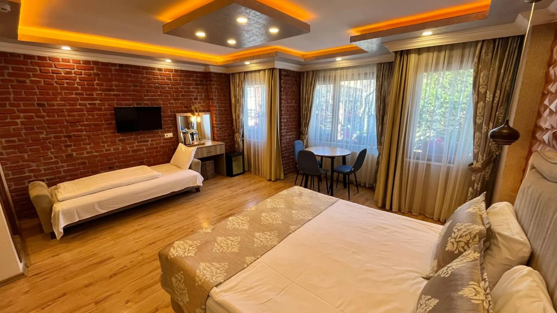 Meydan Suites Istanbul 2*,